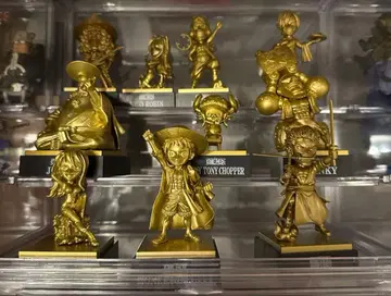 원피스 월드 컬렉션 구마모토 부흥 동상 밀짚모자 일당