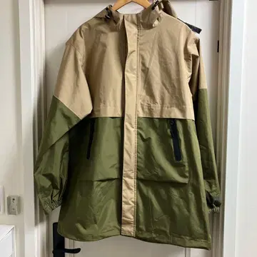 kiu 후드 부착 레인코트 베이지/올리브