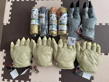 쥬라기 월드/부활의 대지 뱅글 웨어 타월 공룡 손 그로브 봉제 인형