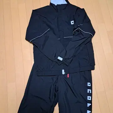 온오프 레인수트 (하자 있음)