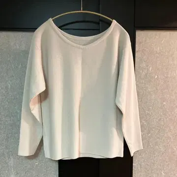 [ 새상품급 ] TOMORROWLAND 데프레 울 100 니트 S