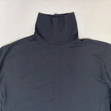 존스메들리 메리노울 터틀넥 니트 L 사이즈 상당 그레이