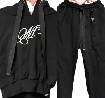 melt the lady 'M'short hoodie