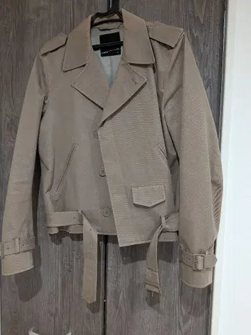 라드 뮤지션 숏 트렌치 코트