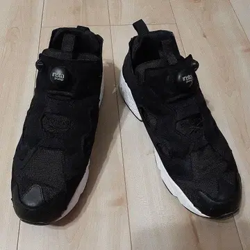 펌프 퓨리 29cm 블랙 새상품급