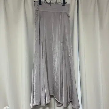 PROPORTION 핑크 베이지 플레어 스커트