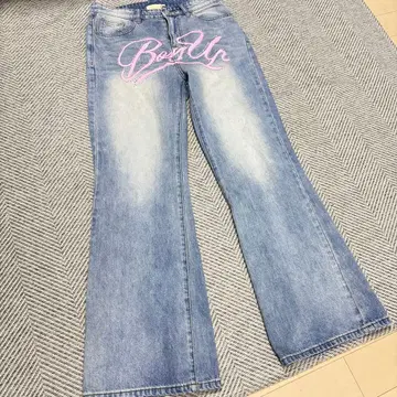 Boss up 플레어 데님 팬츠