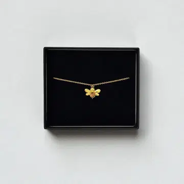 극중 등장 미개봉 새상품 조금만 초능력자 붕붕벌 목걸이 오이즈미 요