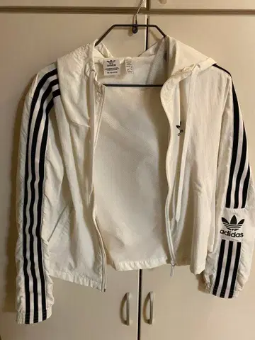 adidas 후드 부착 화이트 후드티 XS