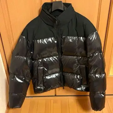 캘빈 클라인 블랙 다운 자켓