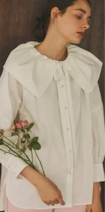 안민우 unminou 개더 칼라 스티치 블라우스