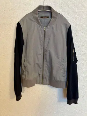 그레이/블랙 점퍼