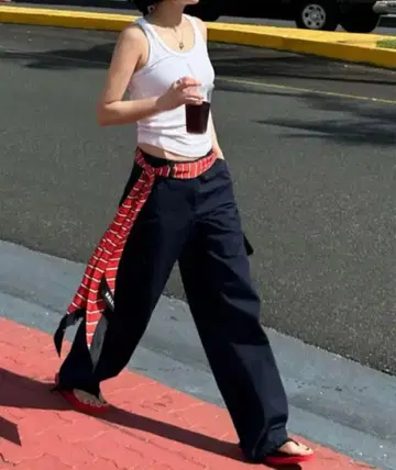 새상품 ok.soon low rise cargo pants 네이비2