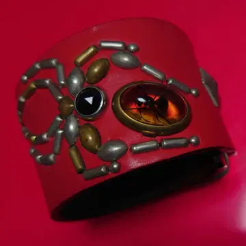 울프즈헤드 커스텀 석제 스파이더 스터드 팔찌