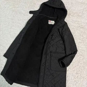 컨디션 최상 트래디셔널 웨더웨어 퀼팅 코트 보아 안감 후드 블랙