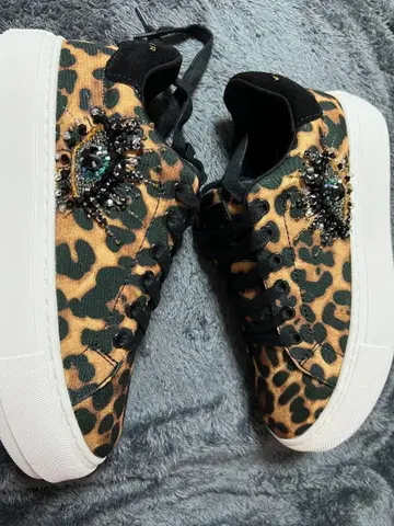 Kurt Geiger 레오파드 무늬 스니커즈