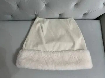 FURFUR 아이보리 퍼 미니 스커트