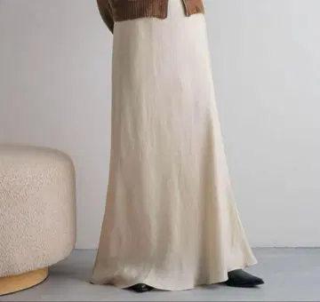 로리즈팜 피브릴 새틴 스커트 L 아이보리