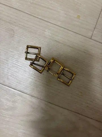 엔조 보나페 골드 버클