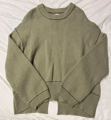 coen 올리브 그린 니트 FREE 사이즈