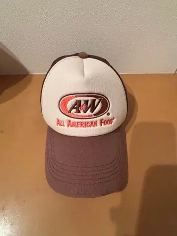 [브라운] A&W 오키나와 메쉬 로고 캡 브라운