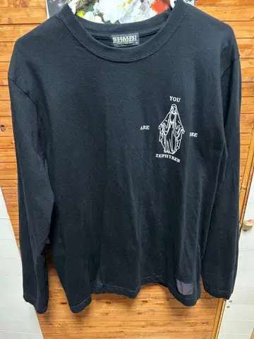 ZEPHYREN 블랙 T셔츠 M 사이즈 제파렌