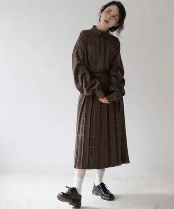 idem 셋업 체크 브라운 Shirt skirt