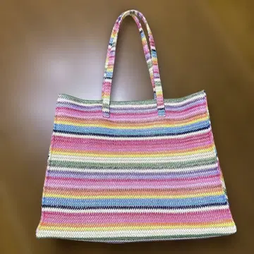 거의 새상품 GAP 레인보우 스트로우 백