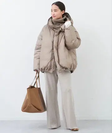 택 포함 새상품 2023AW 두지엠 클라세 다운 자켓