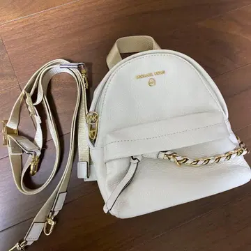 MICHAEL KORS 화이트 가죽 백팩