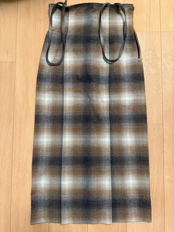 LILY BROWN 체크 스커트