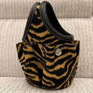 A VACATION 핸드백