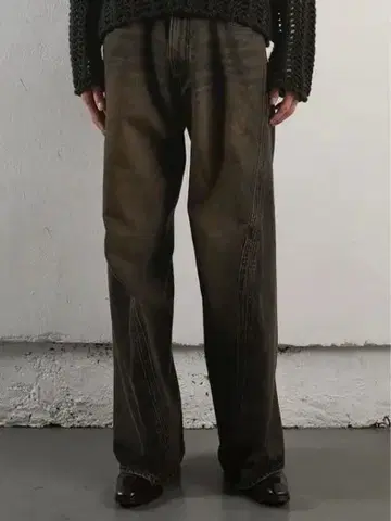 3D TWISTED WIDE LEG JEANS MUDFADED BLACK