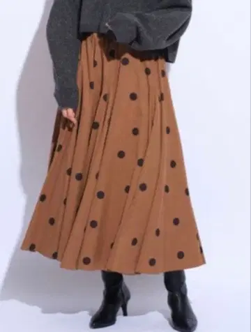 Mystrada 도트 바닥 스커트 새상품급