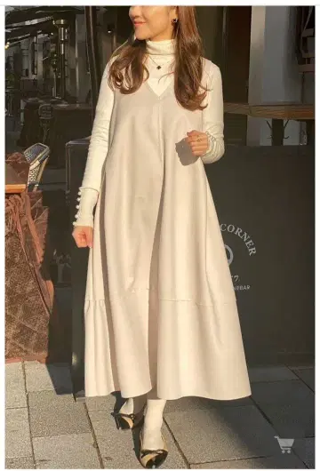 글래머러스 가든 V넥 커팅 원피스