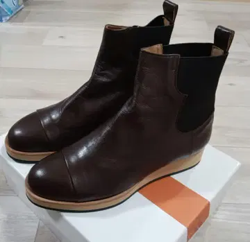 브라운 사이드 고어 부츠