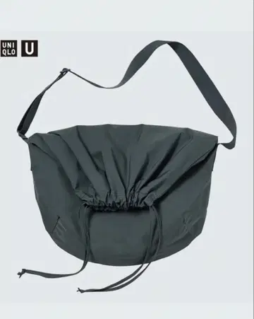 UNIQLO U 드로 링 숄더백 올리브 완판템