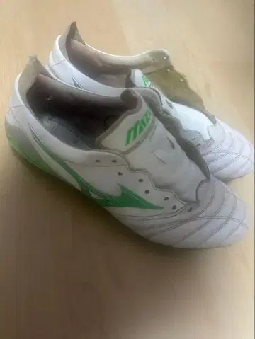 최종 가격 인하 모렐리아 네오 4 JAPAN 화이트/그린