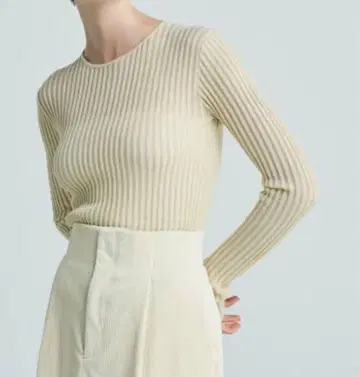 새상품급 uncrave 시어 리브 크루넥 니트