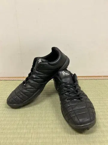 ATHLETA 트레이닝 슈즈 27.0cm