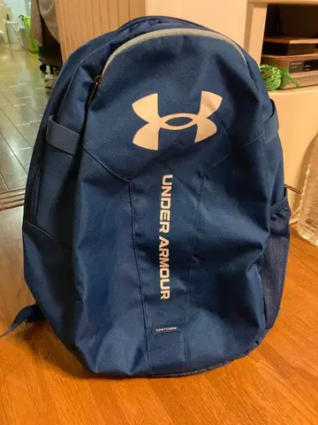 언더아머 네이비 백팩