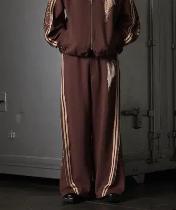 미사용 새상품 [ GRANCY ] 그랑시 지퍼 디자인 트랙 팬츠