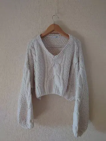 GYDA 제이다 몰 케이블 니트 아이보리