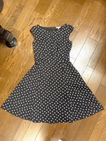 TOCCA 슬리브리스 무릎 기장 원피스 S 사이즈