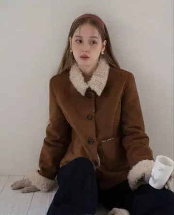 EGGKA 브라운 무스탕 자켓