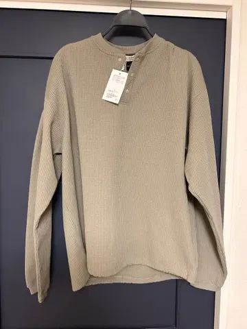 [ 가격 인하 ] 테크 서멀 헨리넥 티셔츠 L 사이즈