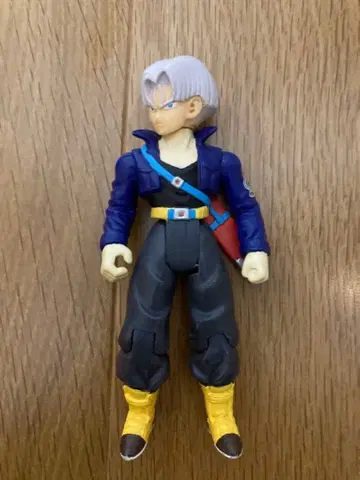 드래곤볼 트렁크스 피규어