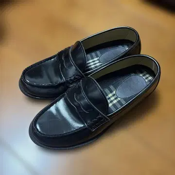 블랙 가죽 로퍼 중간 힐