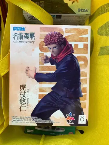 라운드원 한정판 이타도리 유우지 Luminasta 주술회전 5주년 기념