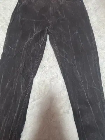 ZARA 블랙 스트레이트 청바지 가죽